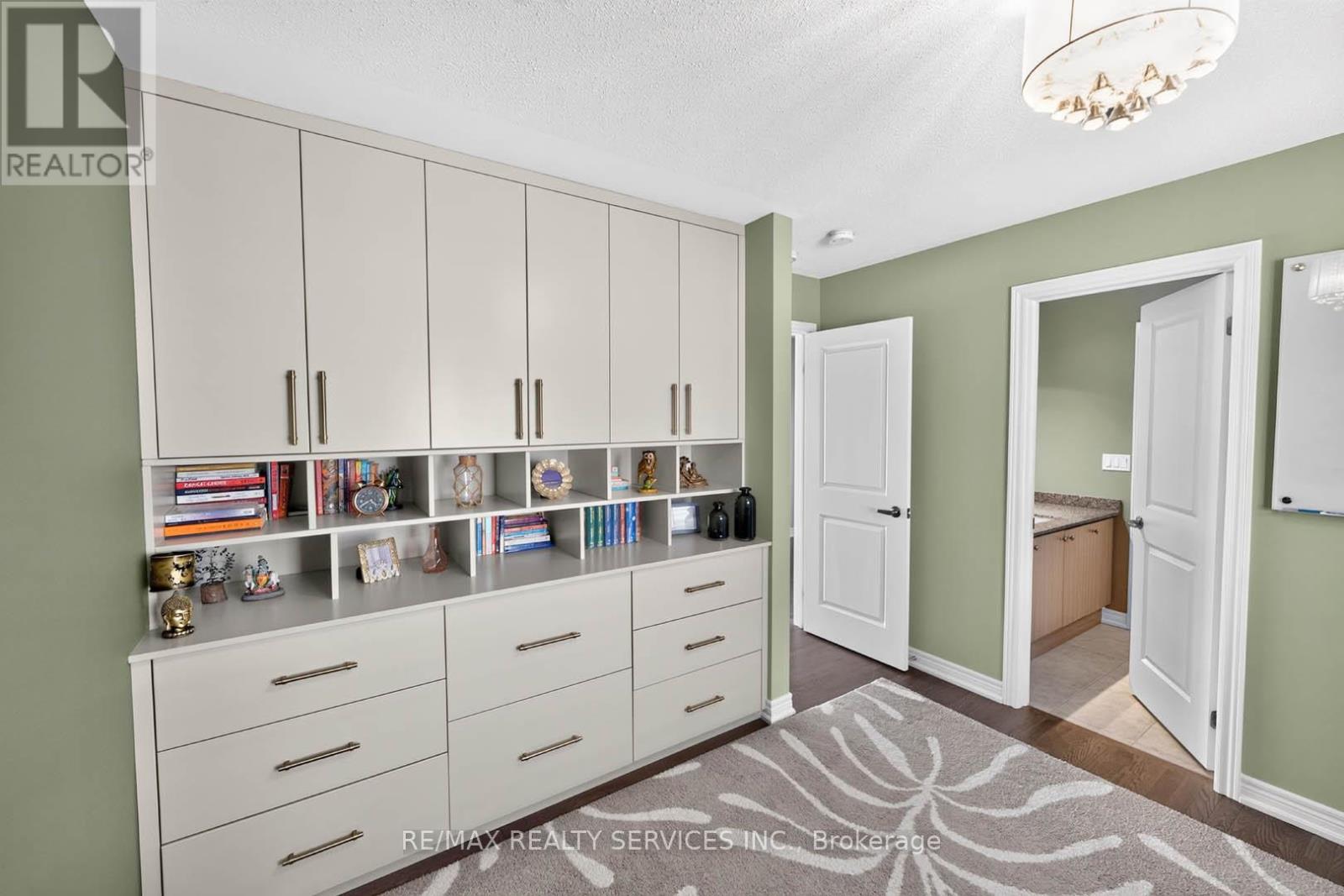 1 DOLBYHILL DRIVE - 31