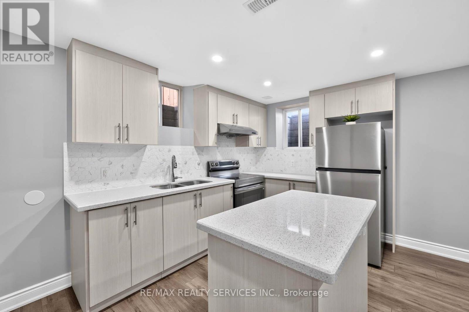 1 DOLBYHILL DRIVE - 35