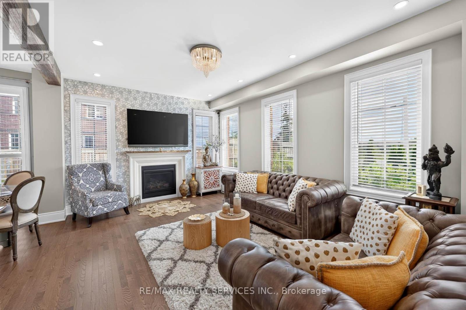 1 DOLBYHILL DRIVE - 8