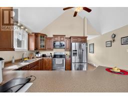260-262 Main Road thumbnail 17