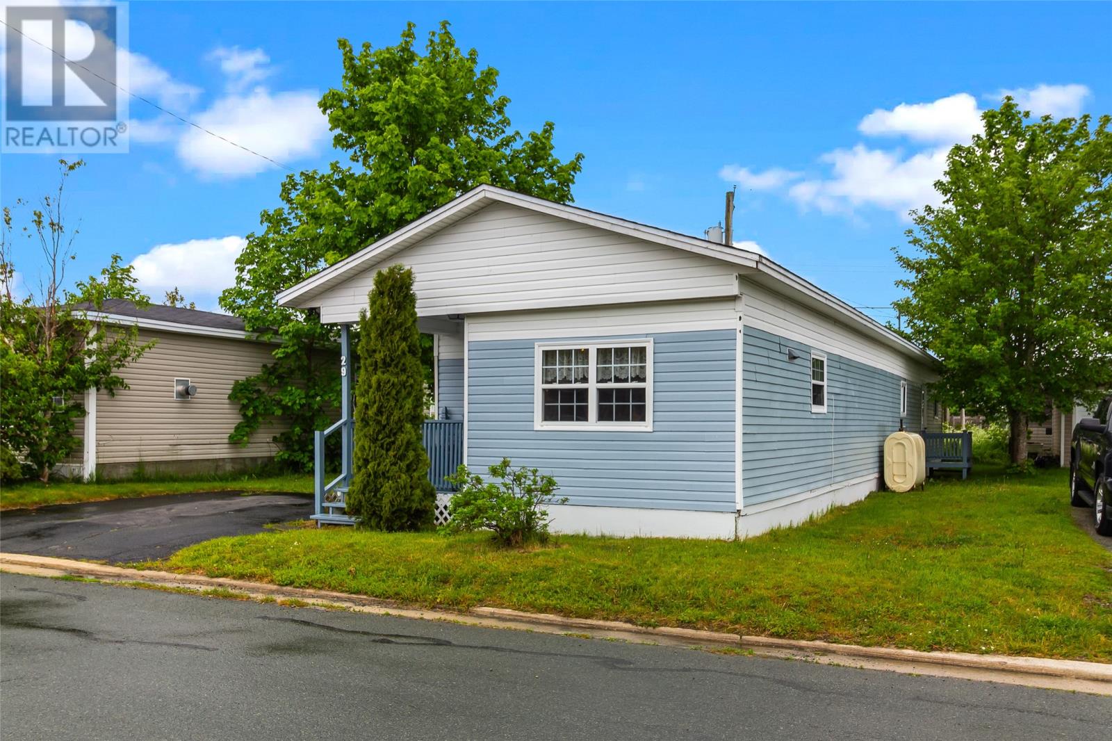 29 Riverside Drive W - 3