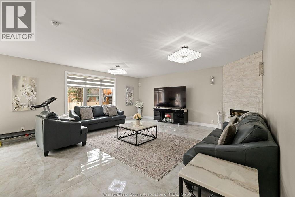 3783 INGLEWOOD AVENUE - 19