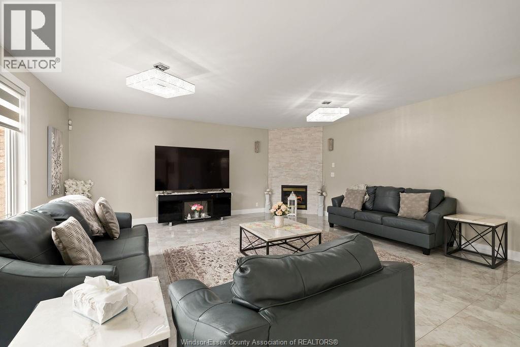 3783 INGLEWOOD AVENUE - 18