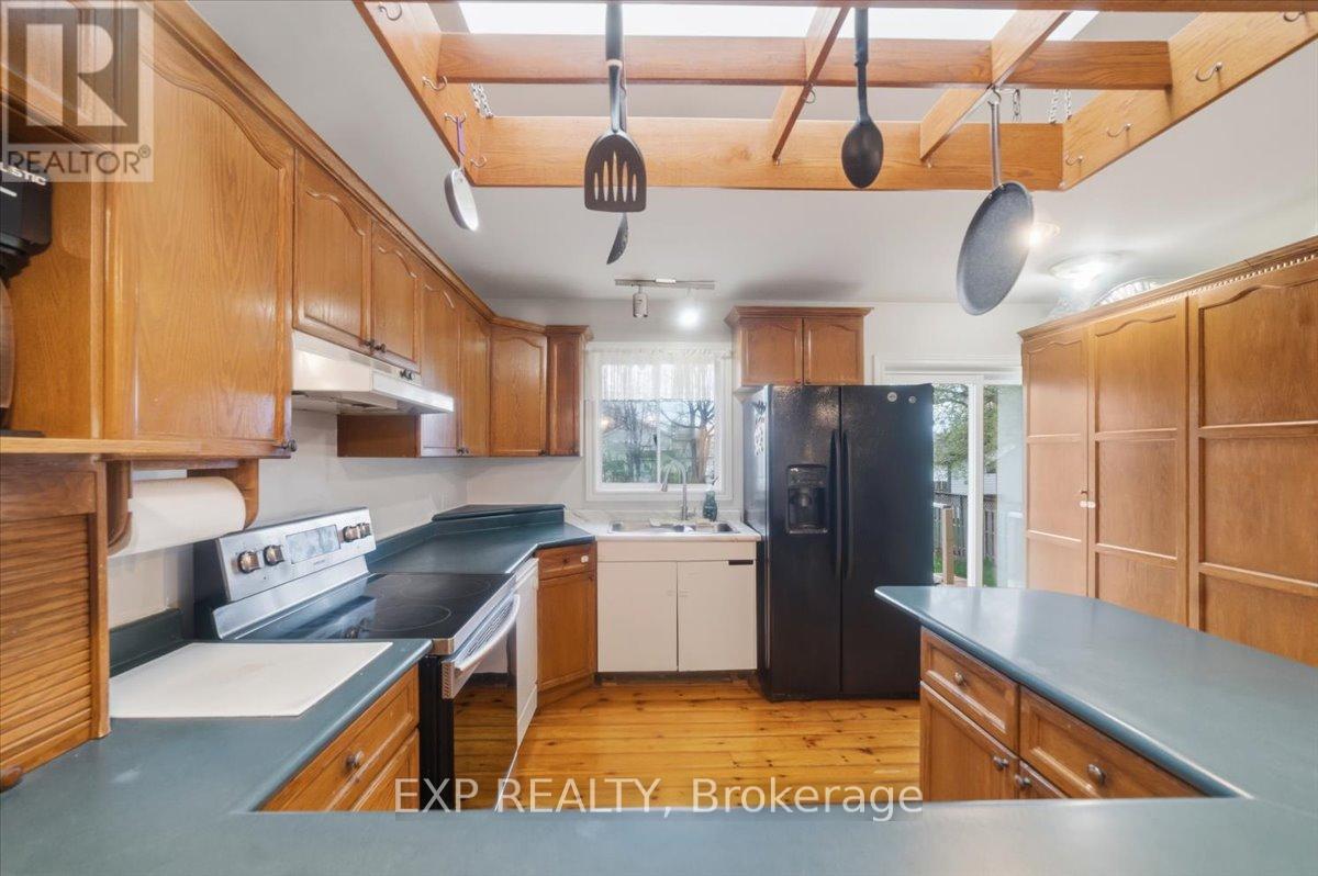 160 DAVIS STREET - 13