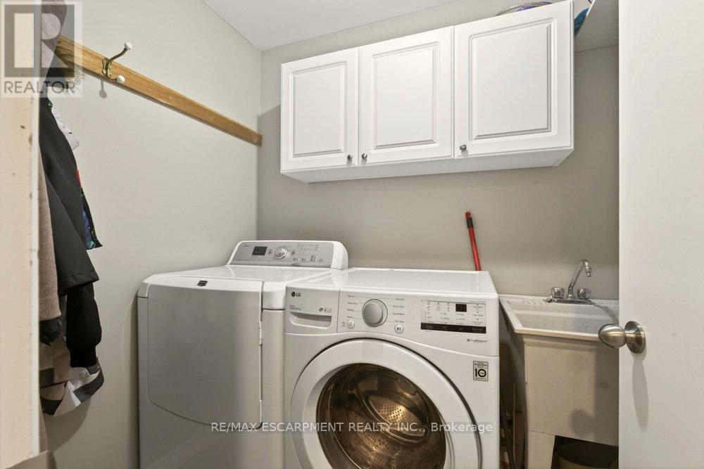 72 GURNETT DRIVE - 12