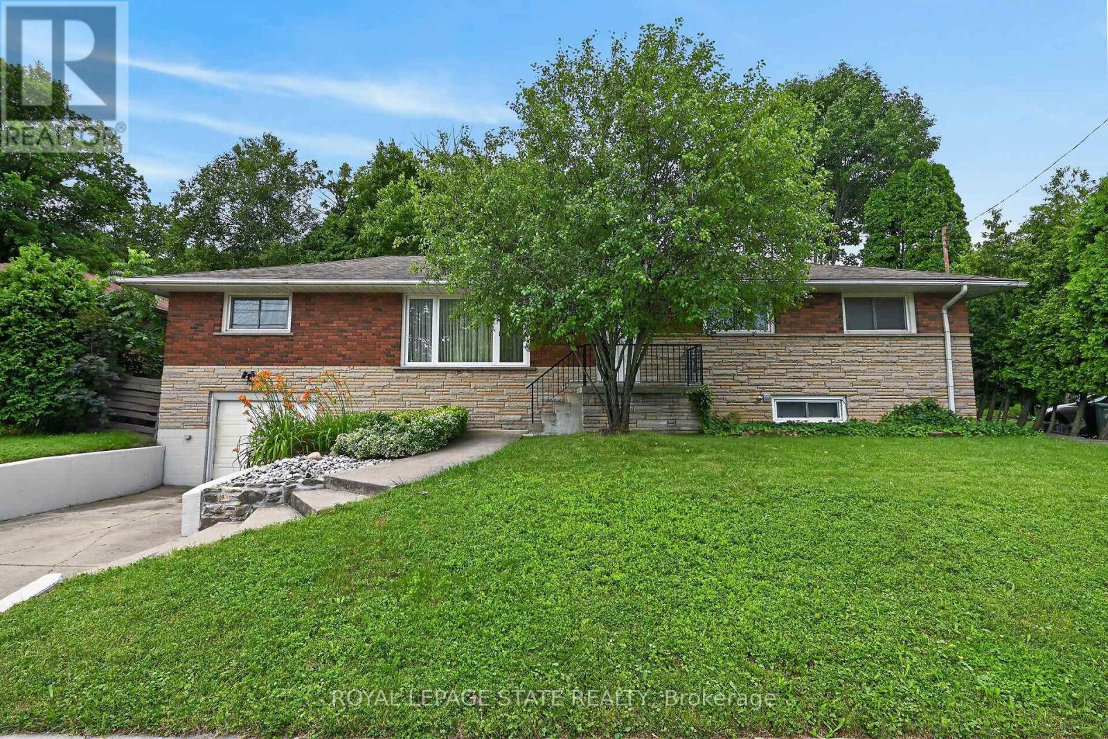 27 AINSLIE AVENUE - 1