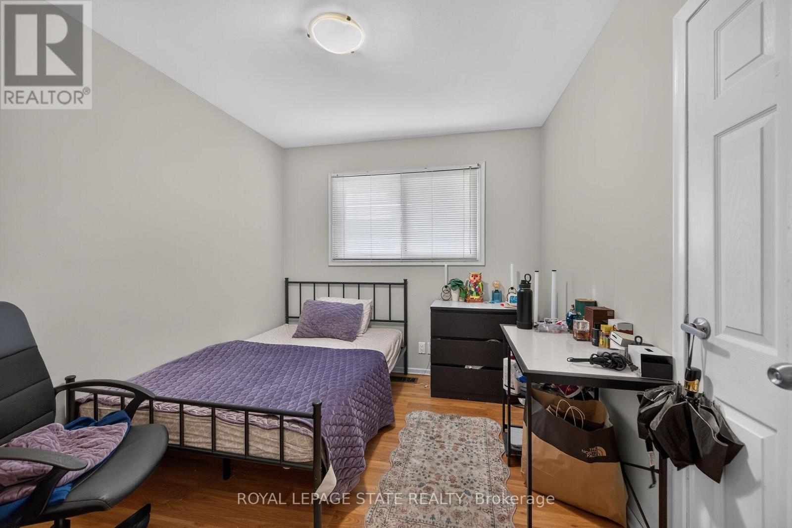 27 AINSLIE AVENUE - 12