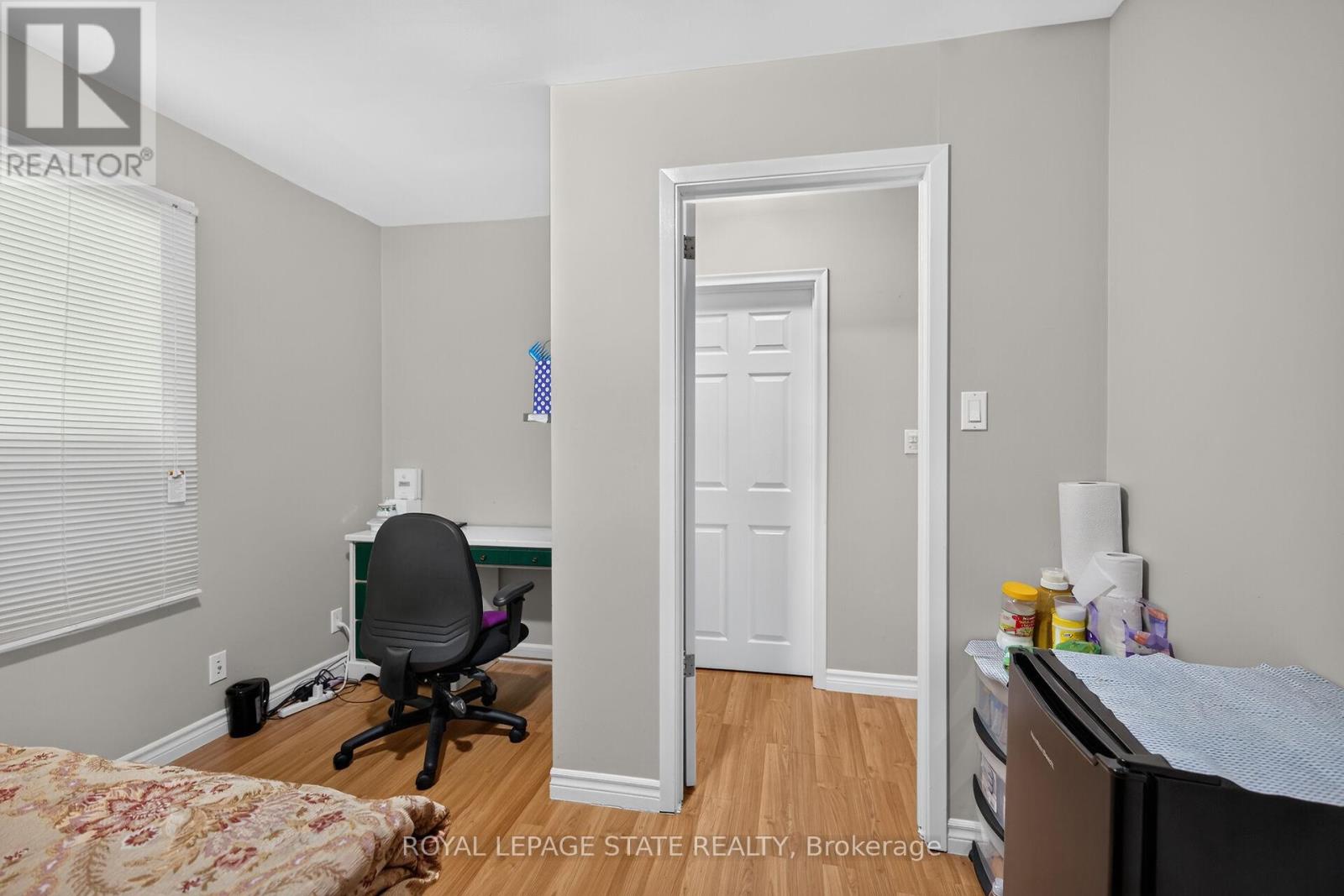 27 AINSLIE AVENUE - 14