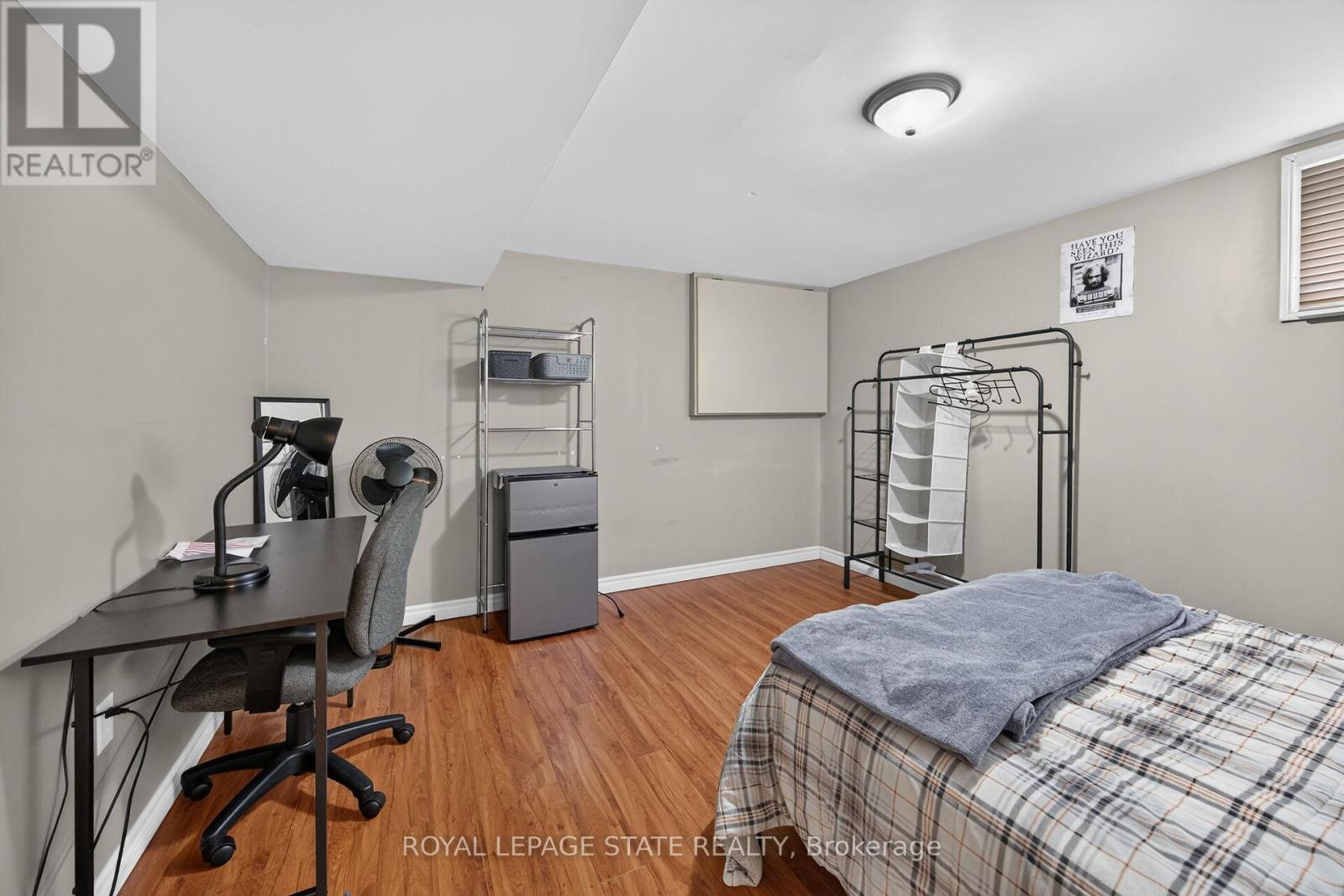 27 AINSLIE AVENUE - 37