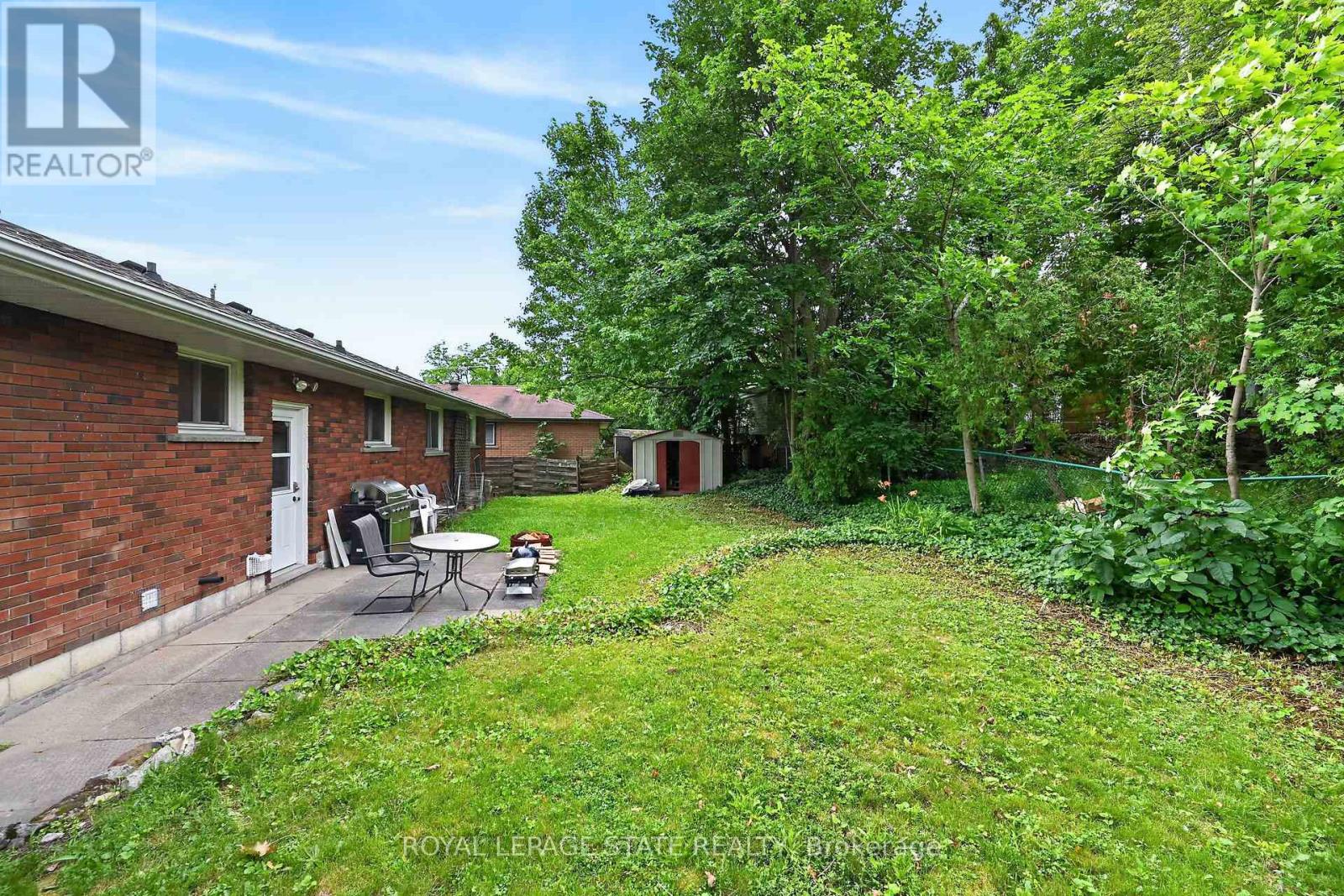27 AINSLIE AVENUE - 44