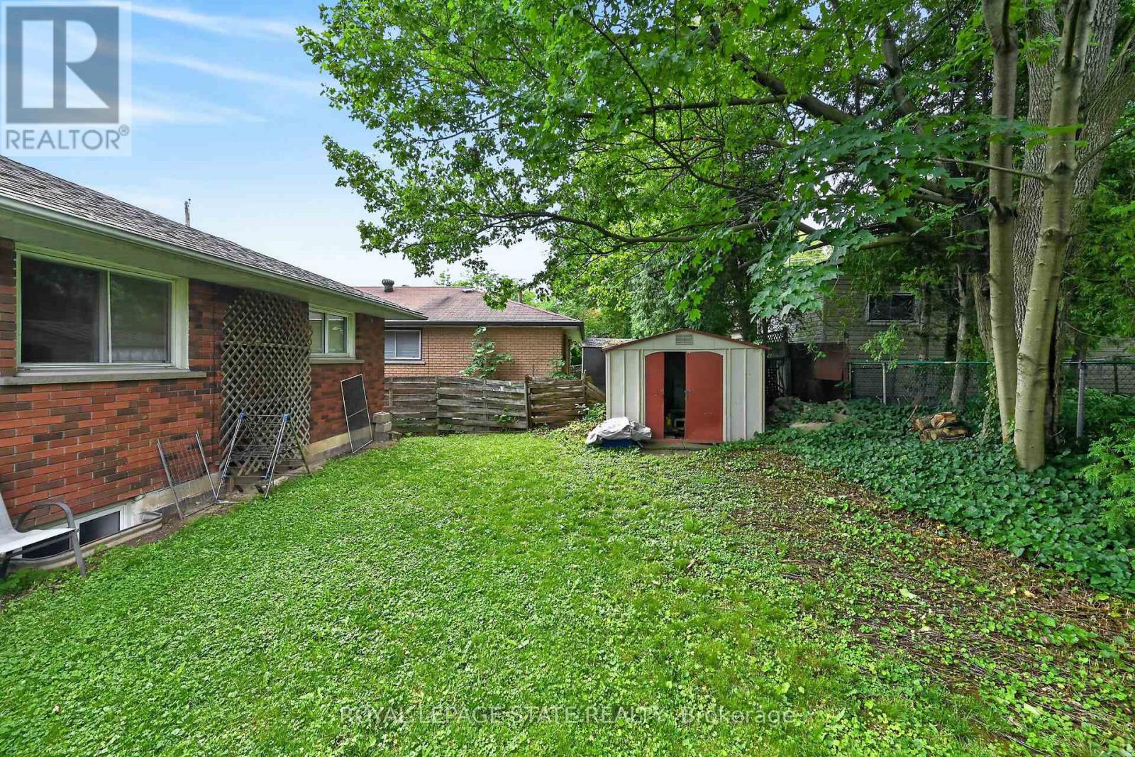 27 AINSLIE AVENUE - 47