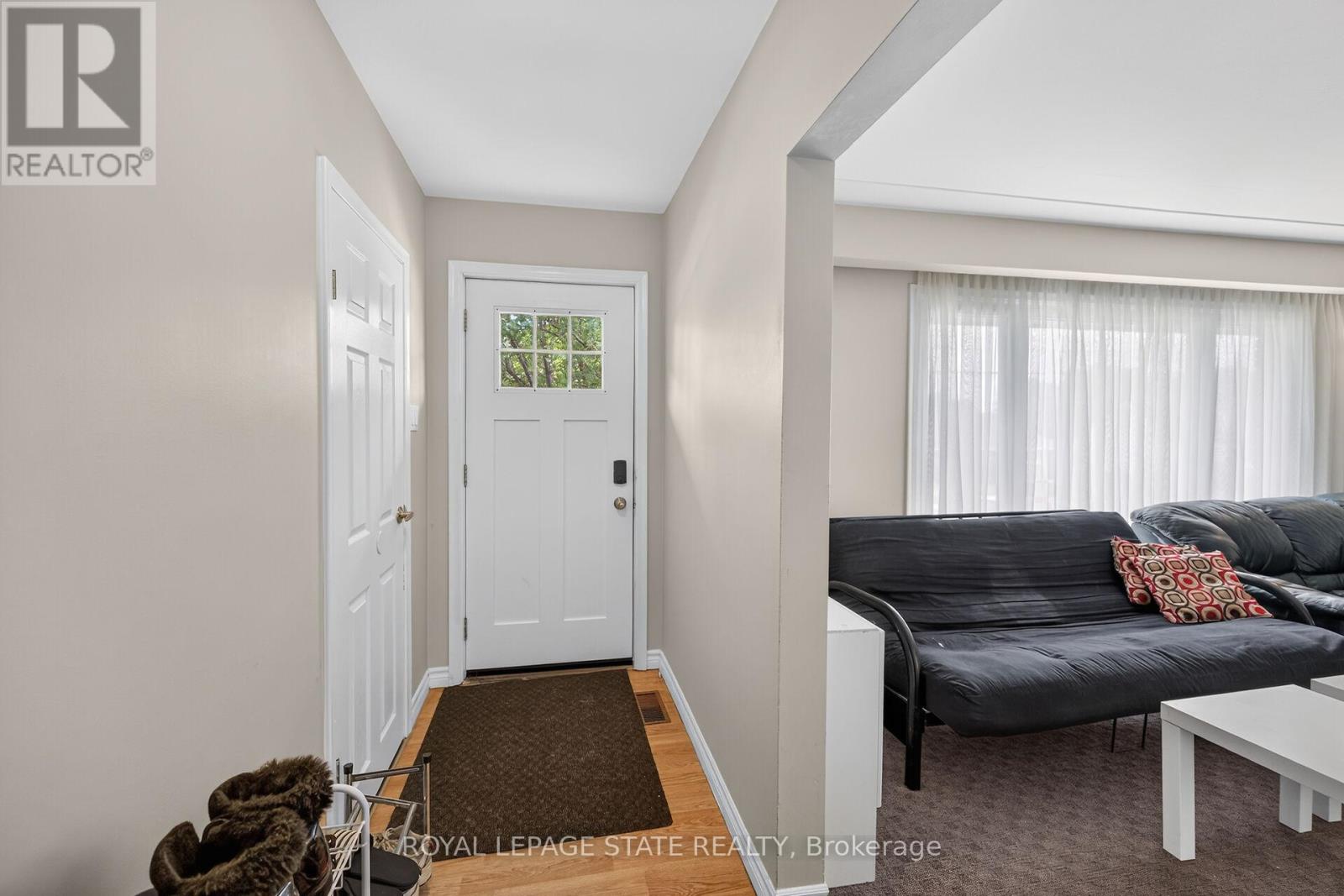 27 AINSLIE AVENUE - 5