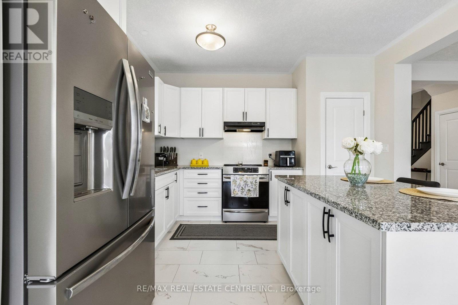 294 CHOKECHERRY CRESCENT - 21