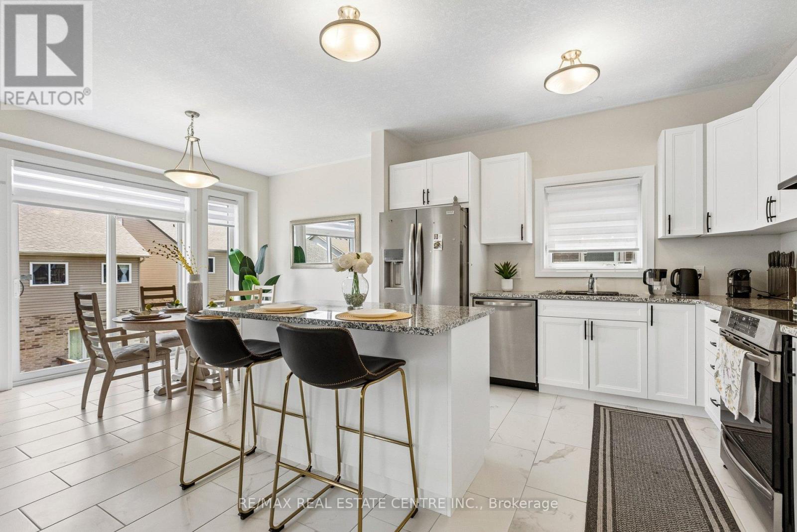 294 CHOKECHERRY CRESCENT - 24