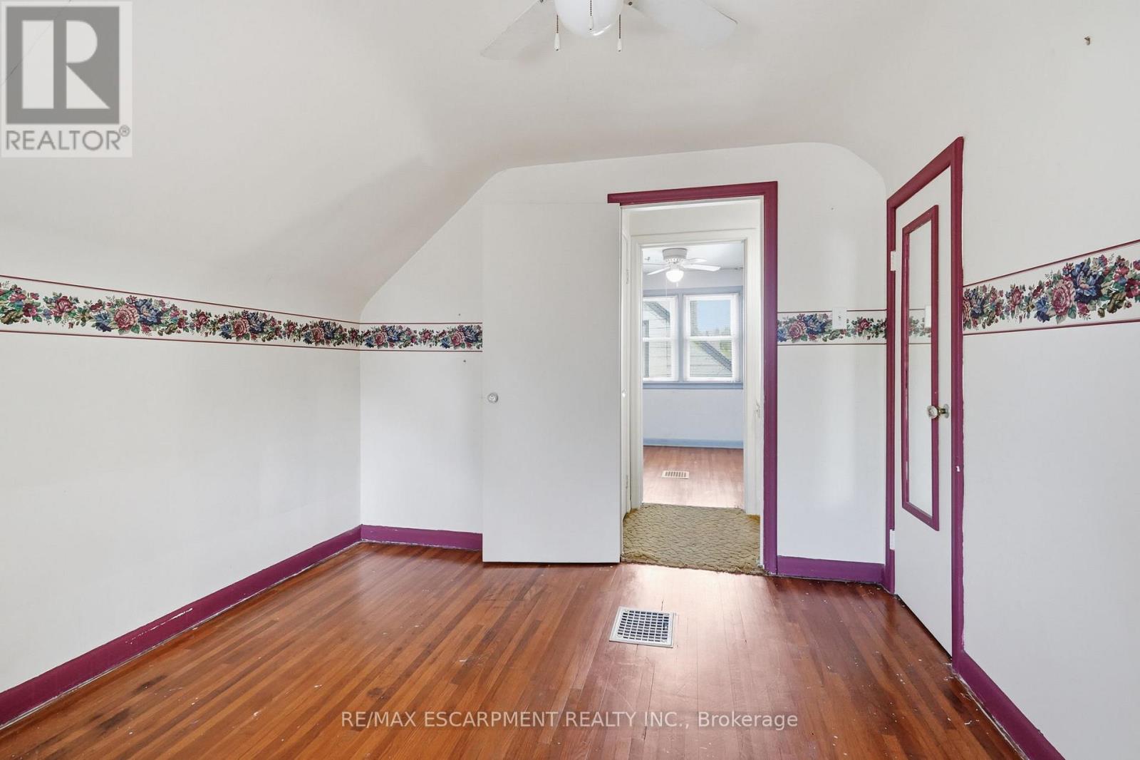 34 EATON PLACE - 20
