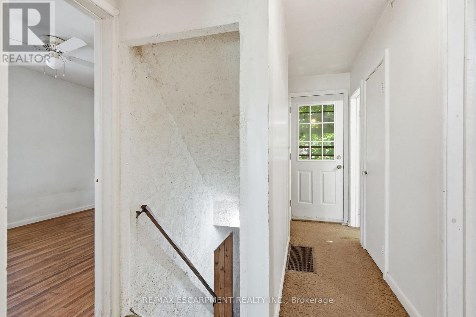 34 EATON PLACE - 7