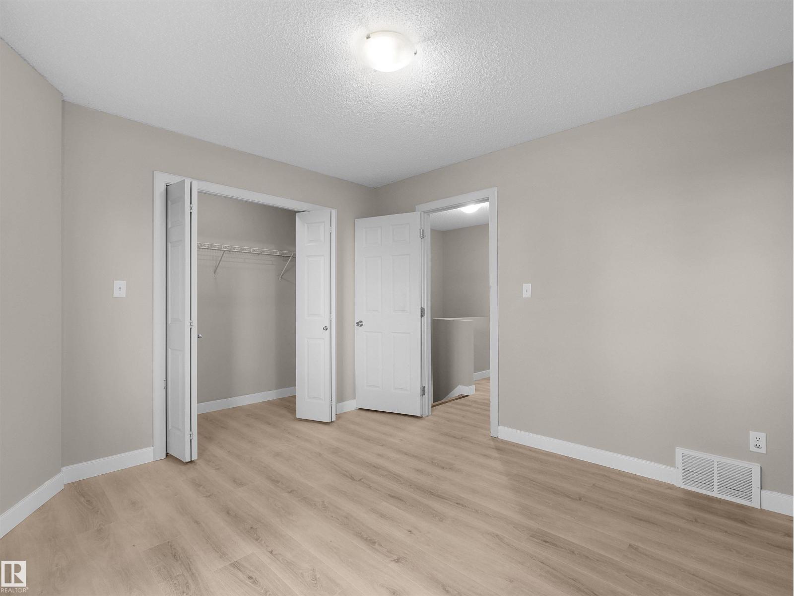 #17 6032 38 AV NW - 17