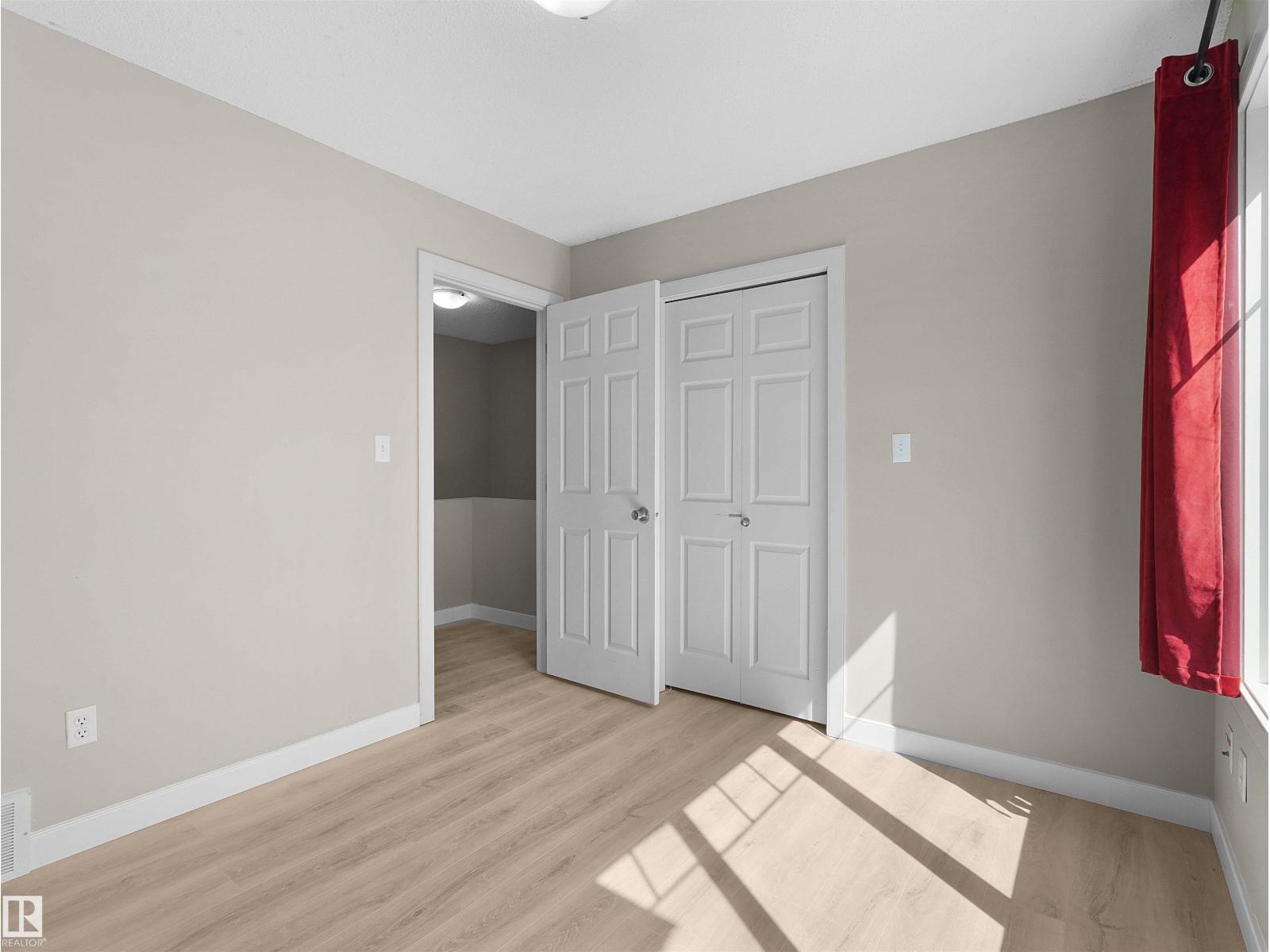 #17 6032 38 AV NW - 23