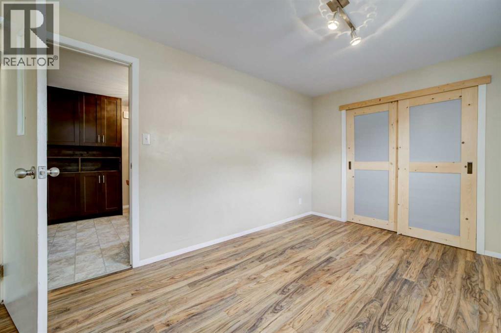 1124 James Avenue - 19