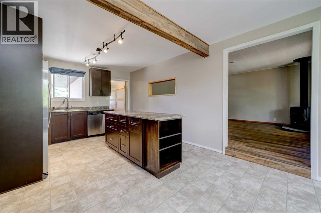 1124 James Avenue - 6