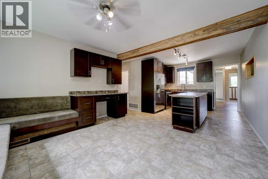 1124 James Avenue - 4