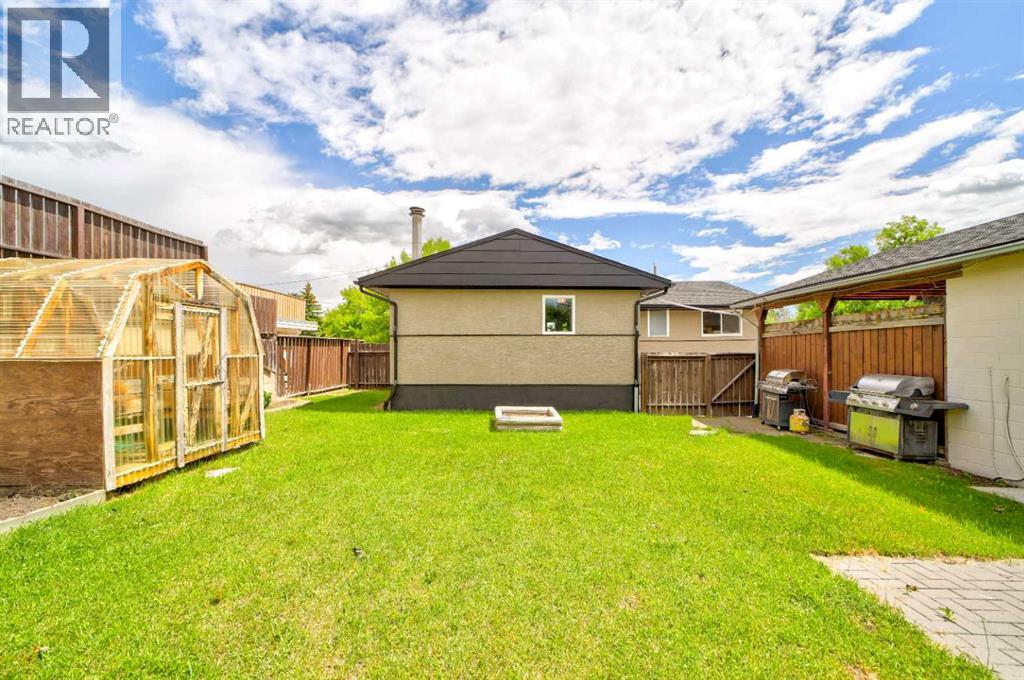 1124 James Avenue - 38