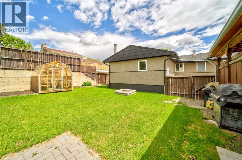 1124 James Avenue - 40