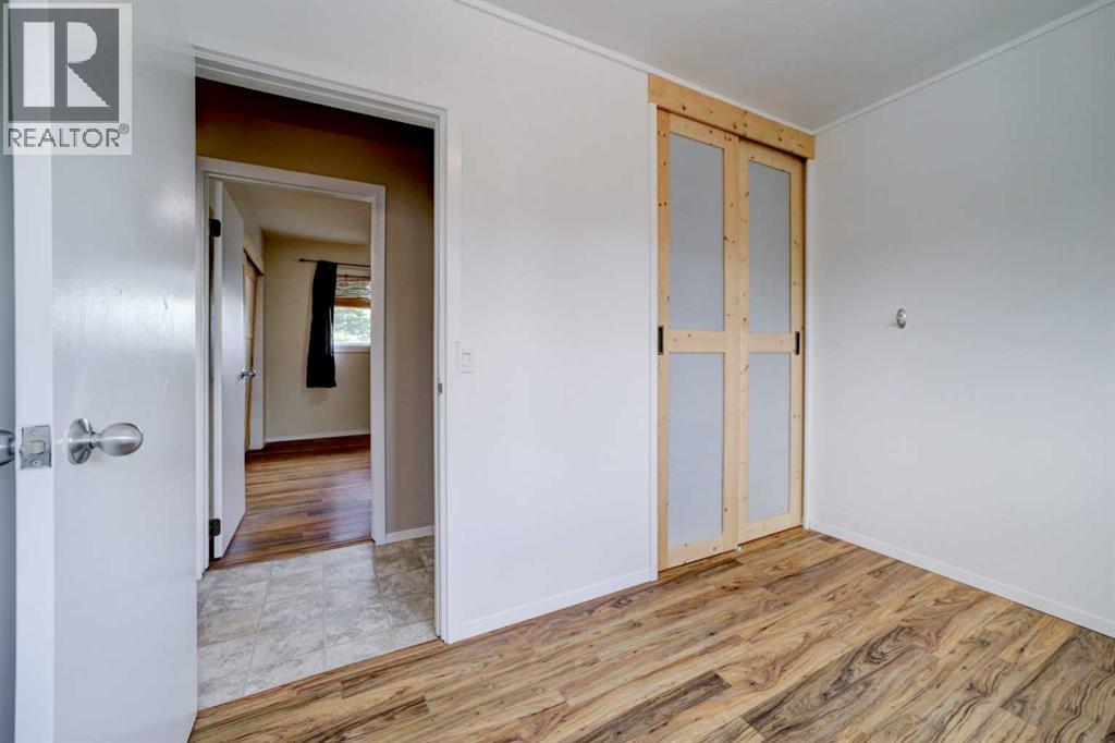 1124 James Avenue - 14