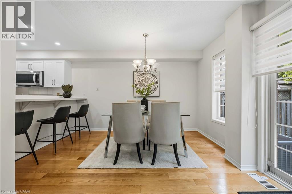 137 STOKELY Crescent - 17