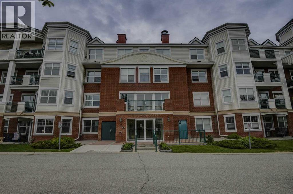 #114 78 Prestwick Gardens SE - 1
