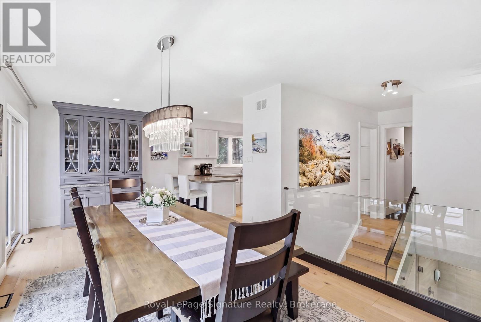 98 MOORE CRESCENT - 9