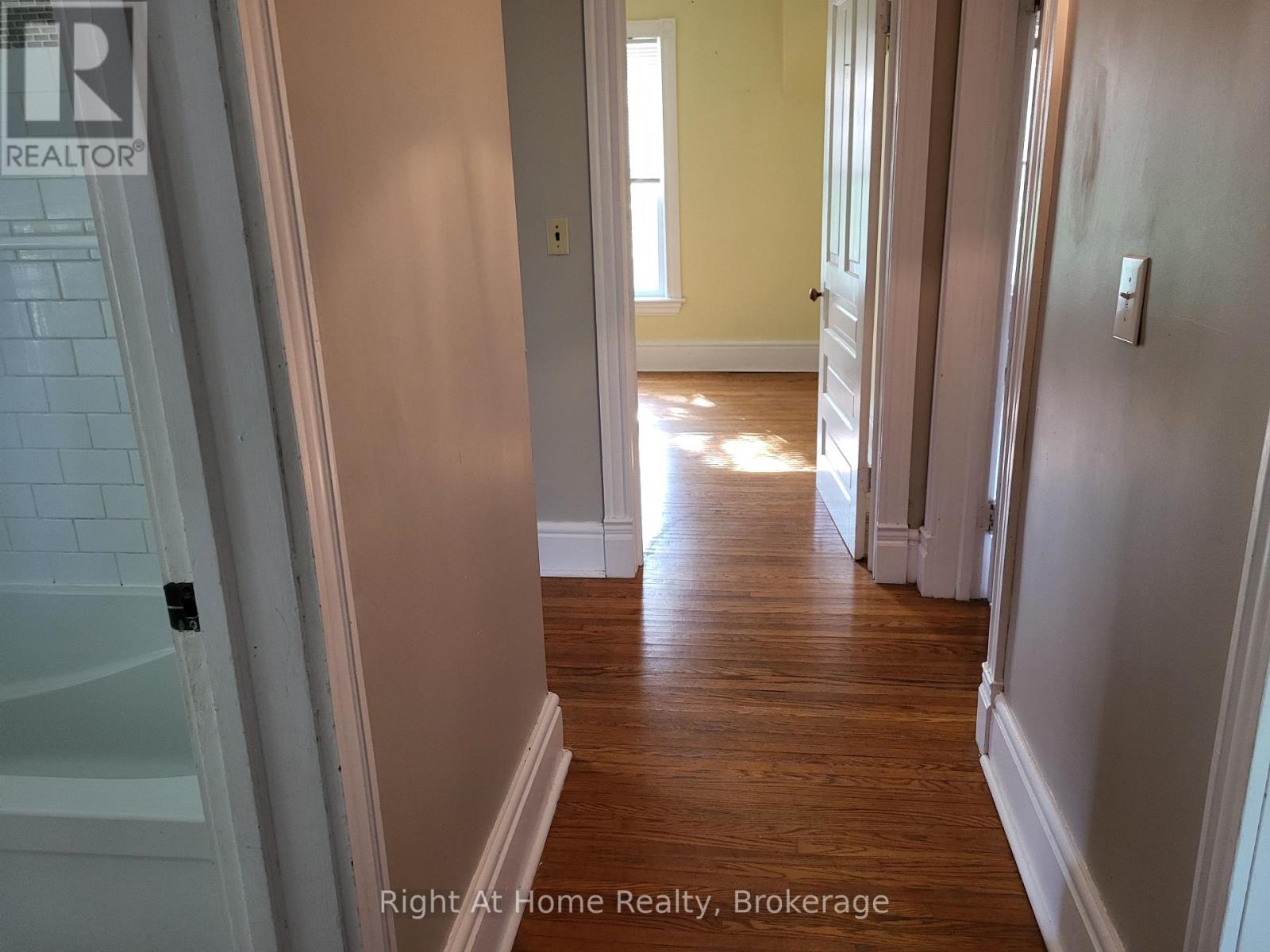12 MERCER STREET - 15