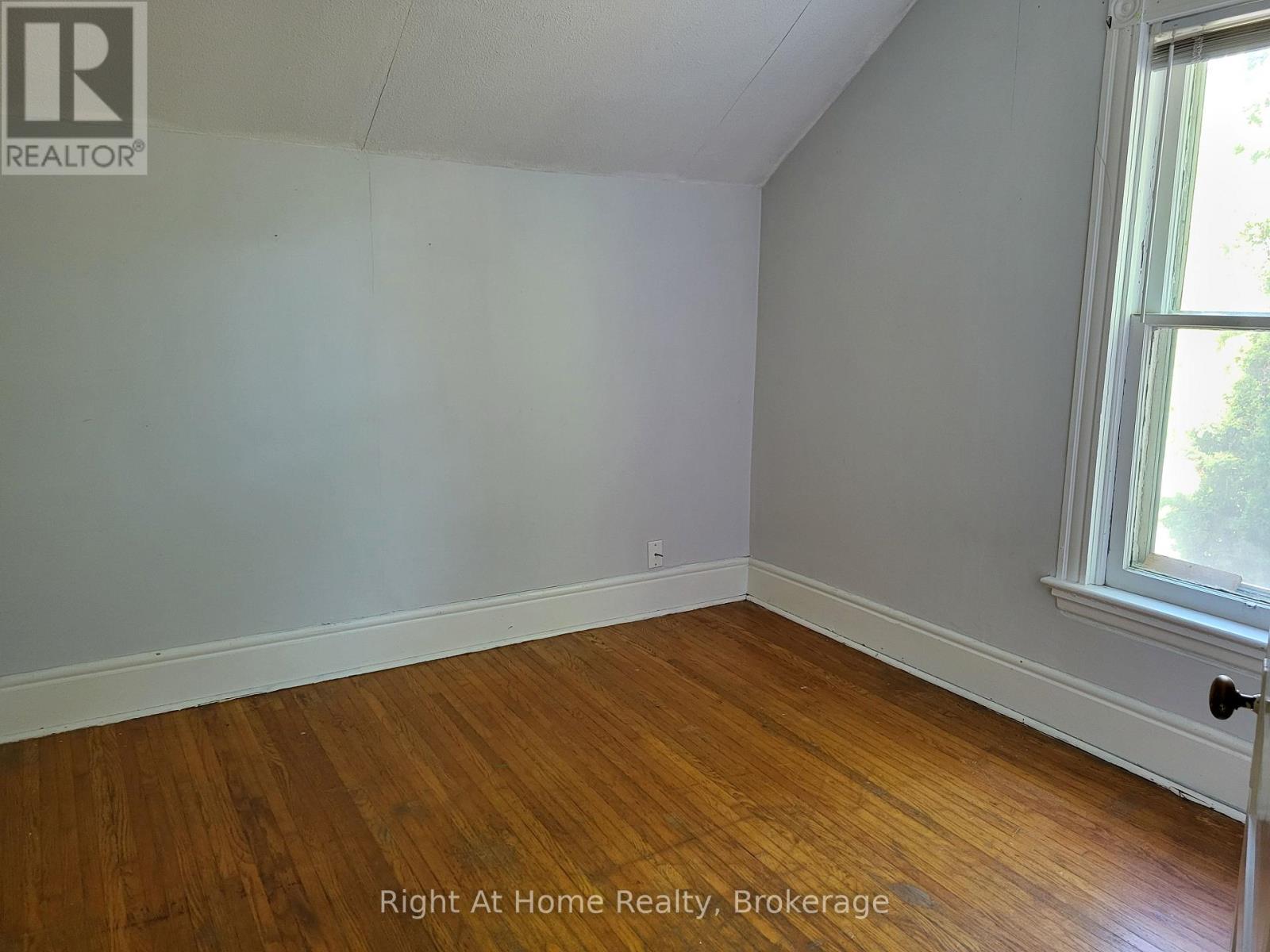 12 MERCER STREET - 21