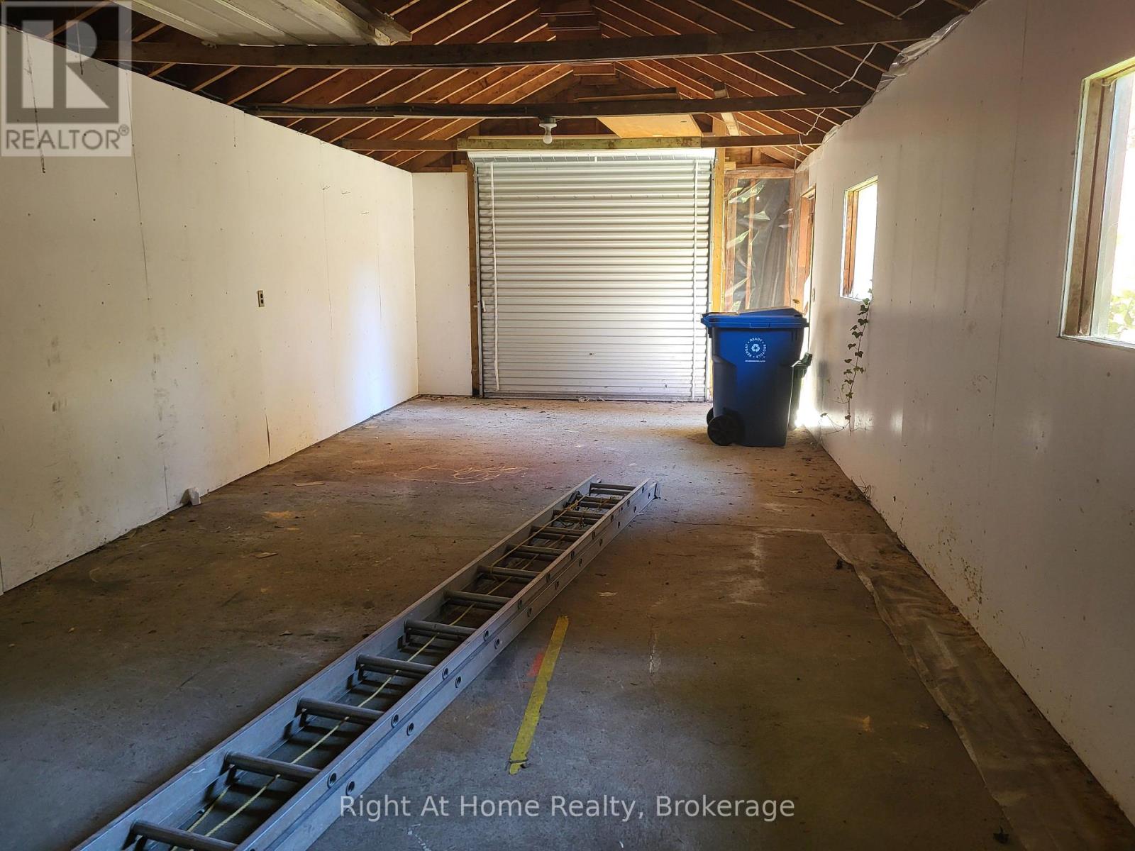 12 MERCER STREET - 28