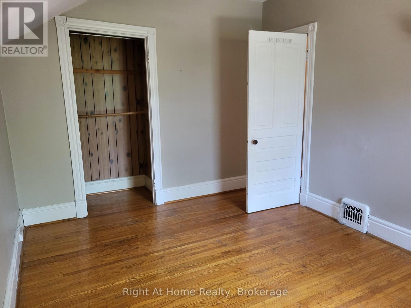 12 MERCER STREET - 23
