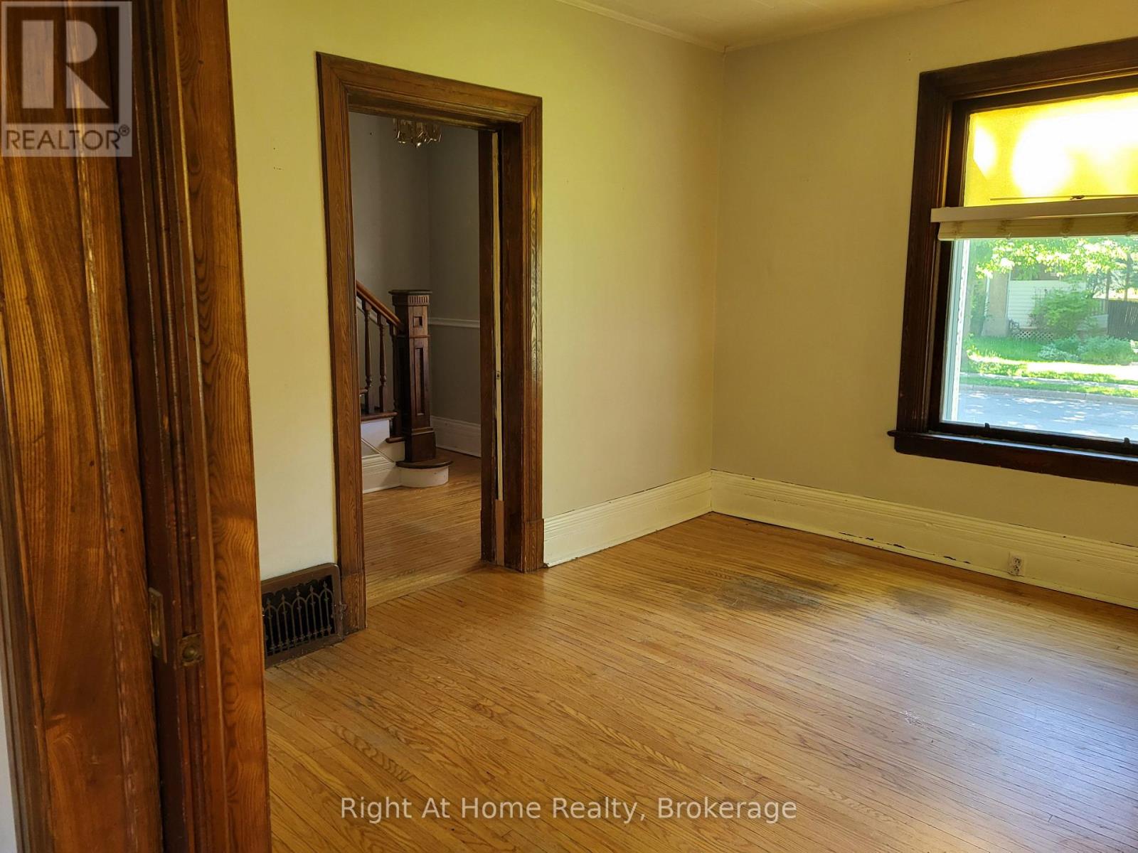 12 MERCER STREET - 6