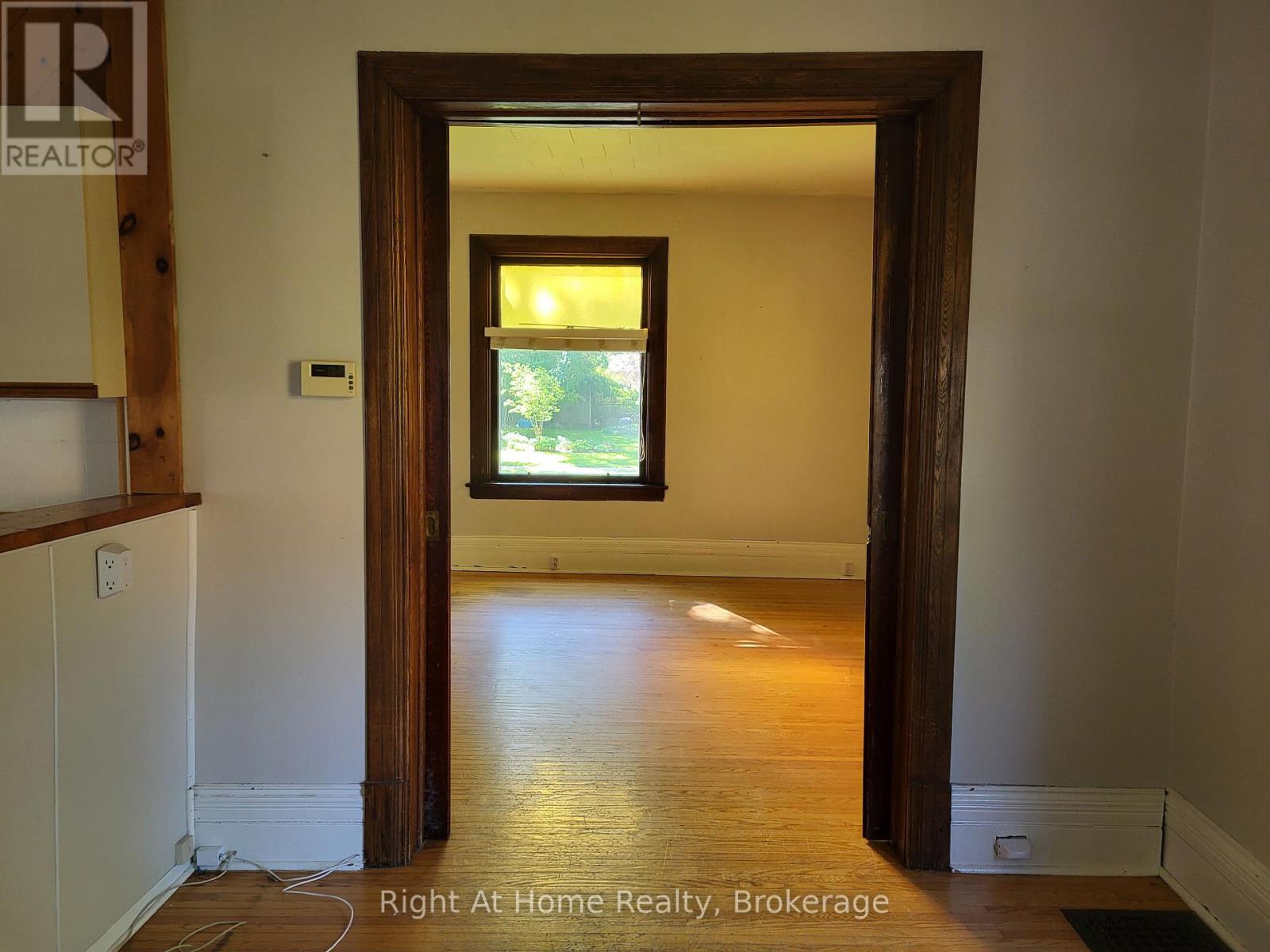 12 MERCER STREET - 7