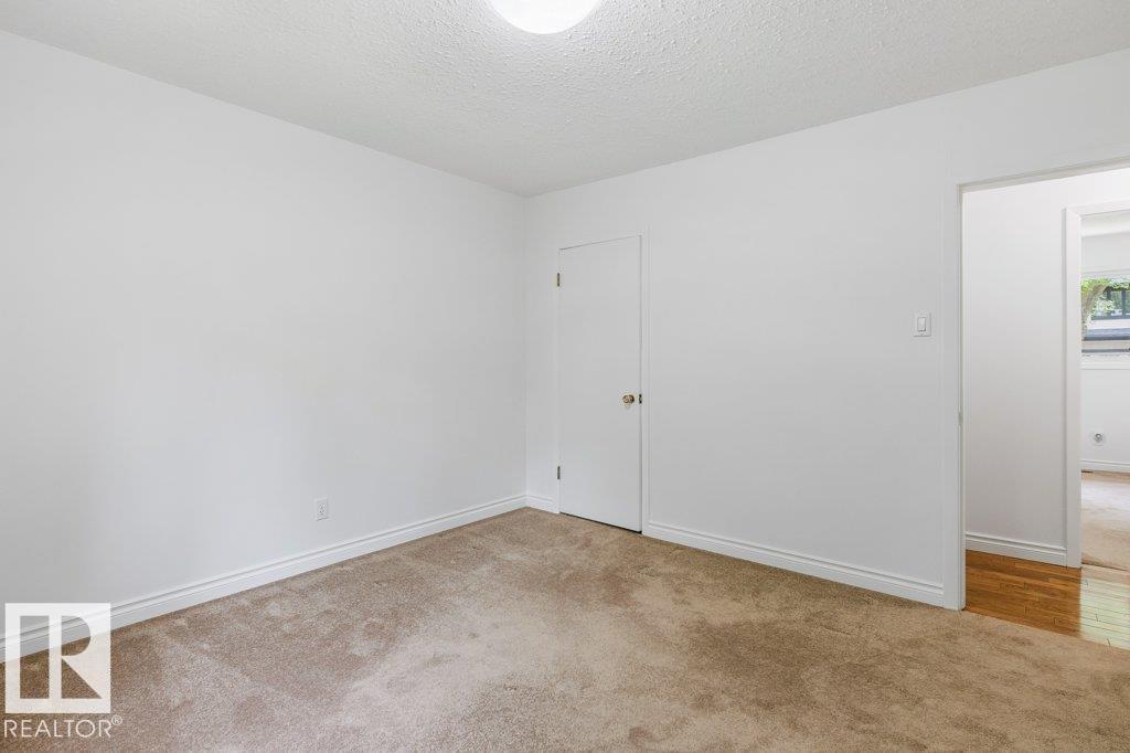 47 SPRUCE CR — photo 20