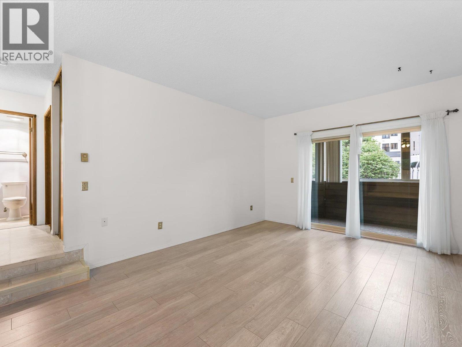 #106 1565 Noble Court - 11