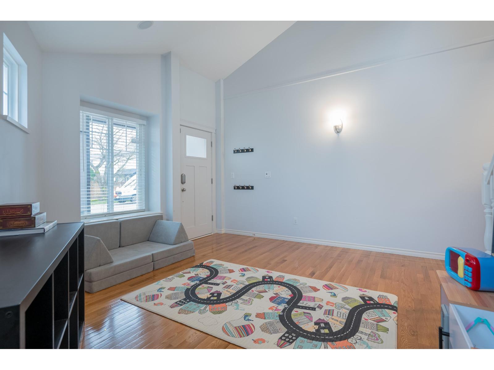 20265 94B AVENUE, Langley