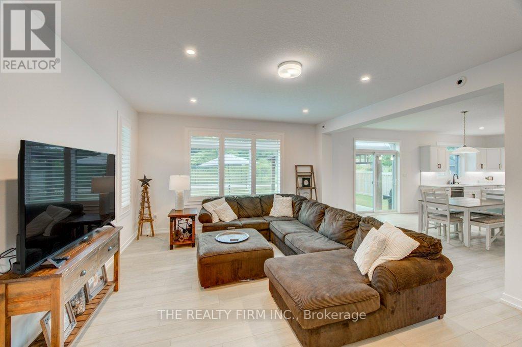 36 WHITE TAIL PATH - 12