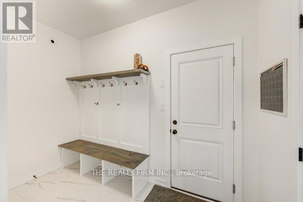 36 WHITE TAIL PATH - 19