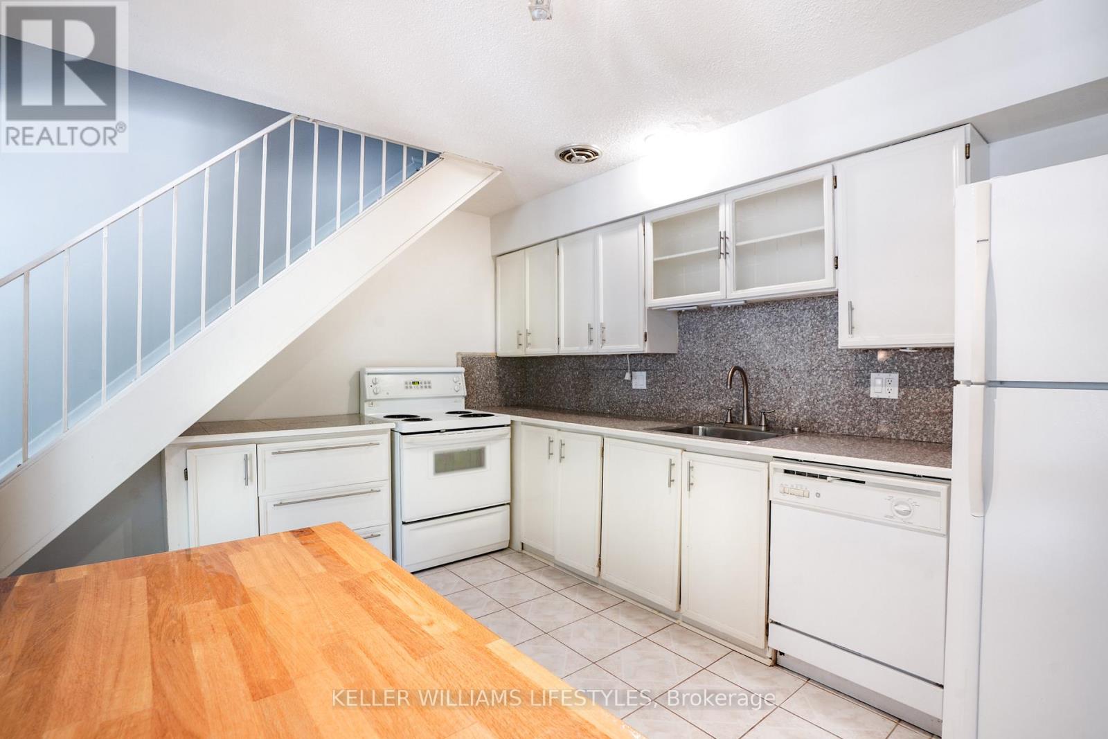 #20 760 BERKSHIRE DRIVE - 12