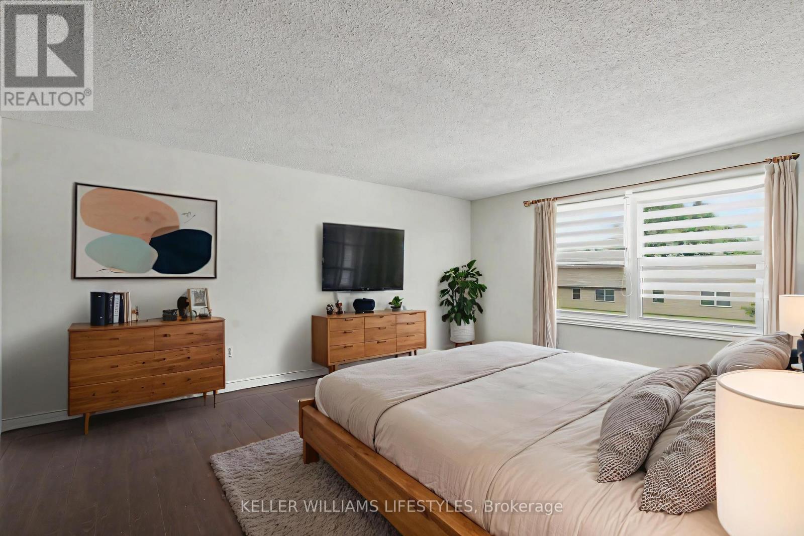 #20 760 BERKSHIRE DRIVE - 16
