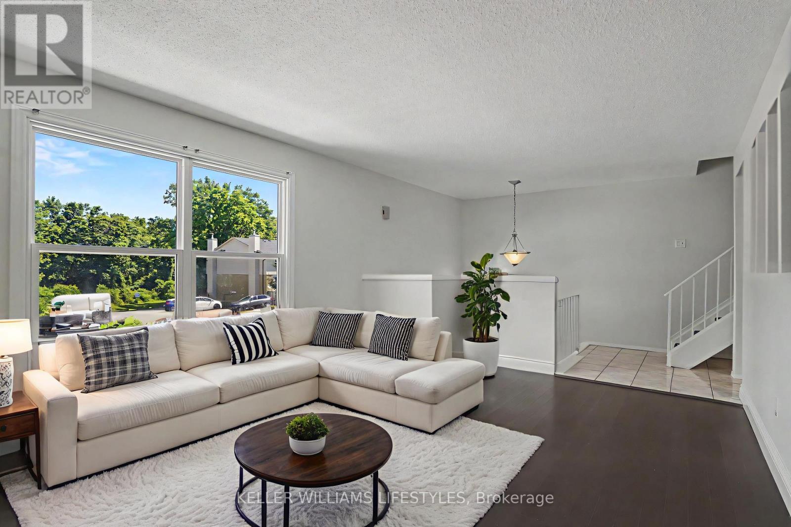 #20 760 BERKSHIRE DRIVE - 8