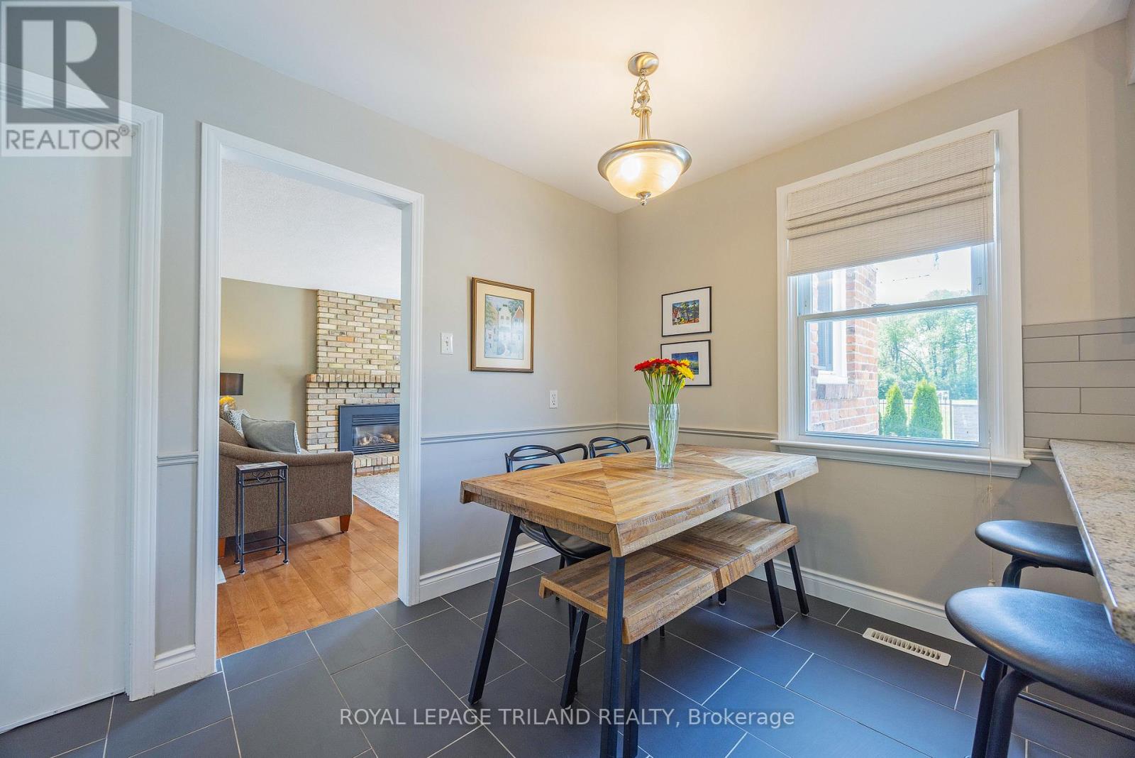 1402 HASTINGS DRIVE - 11