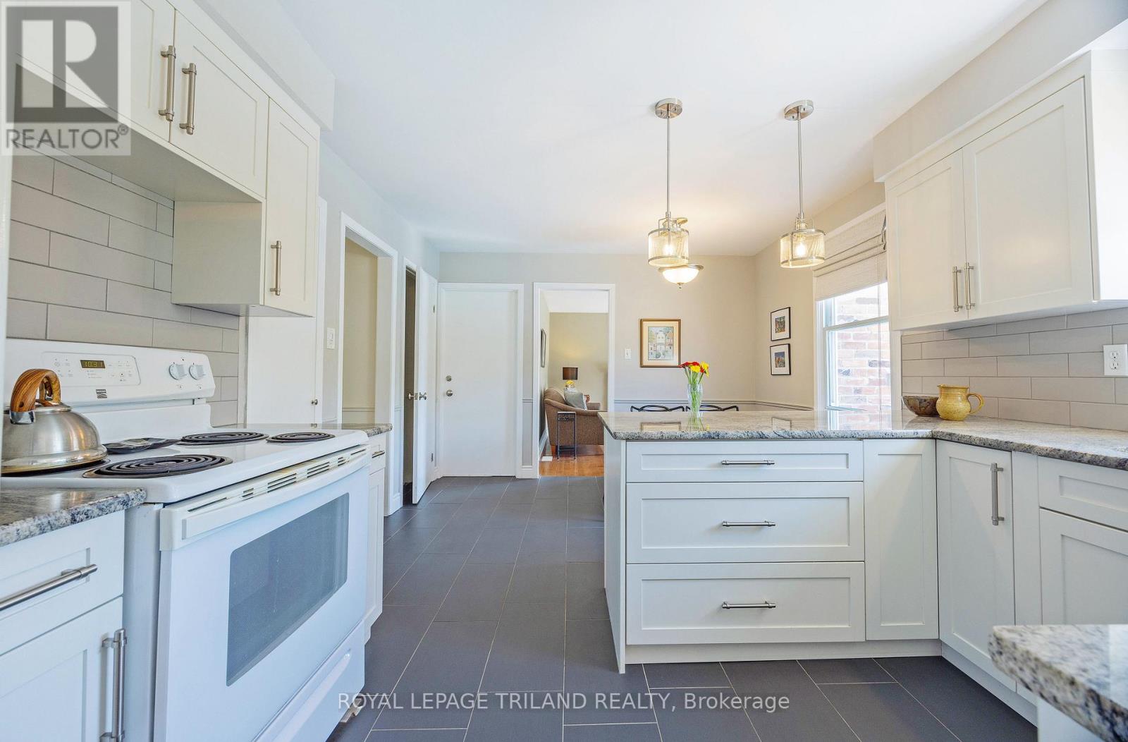 1402 HASTINGS DRIVE - 15
