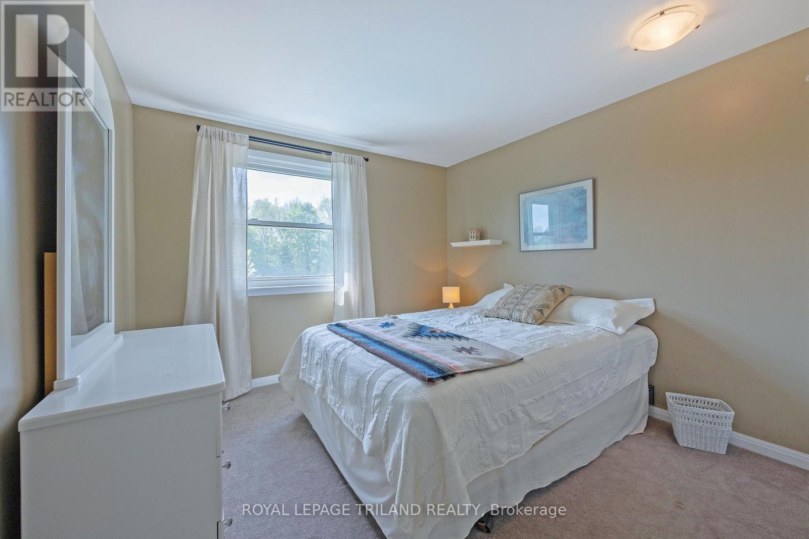 1402 HASTINGS DRIVE - 23