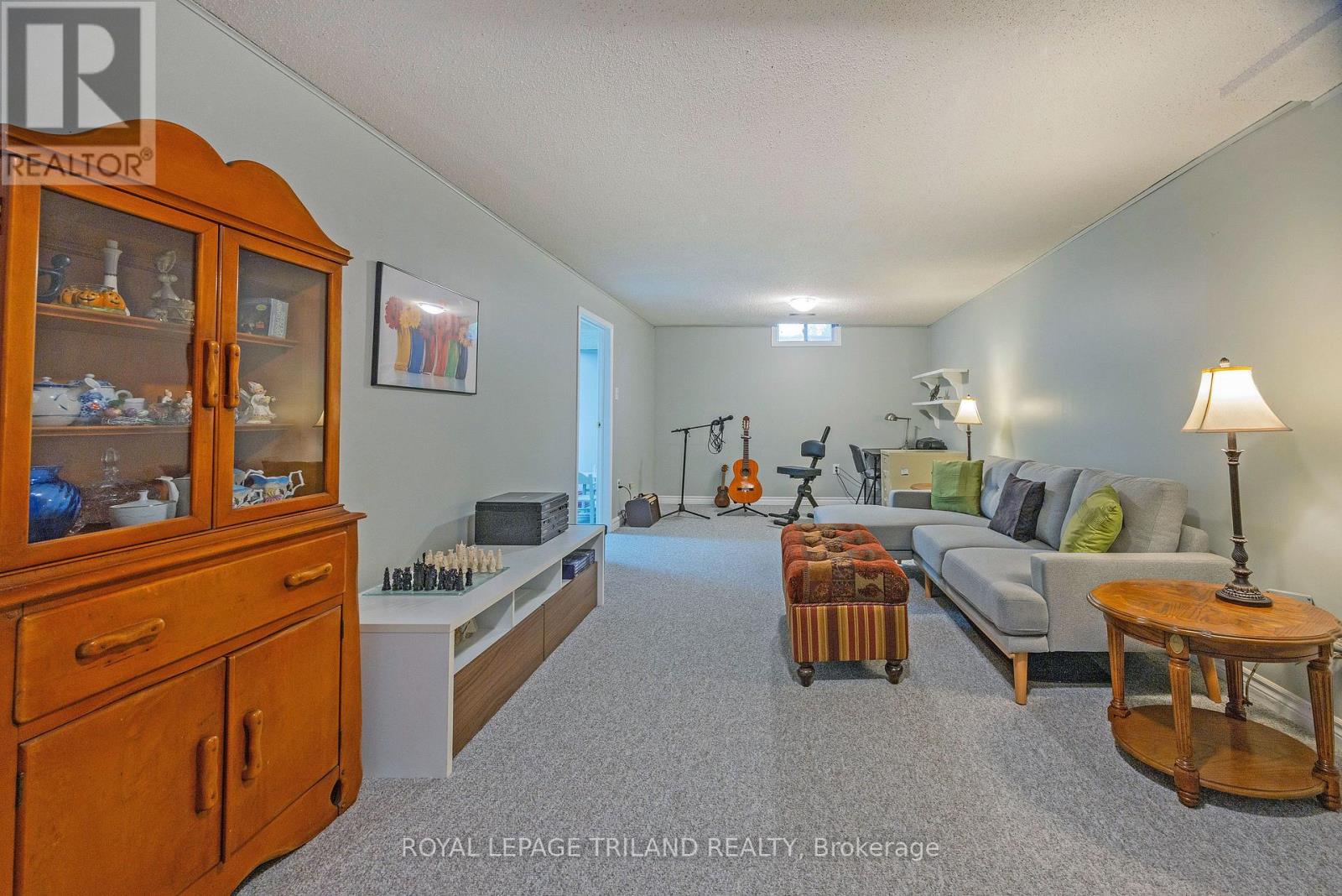 1402 HASTINGS DRIVE - 26
