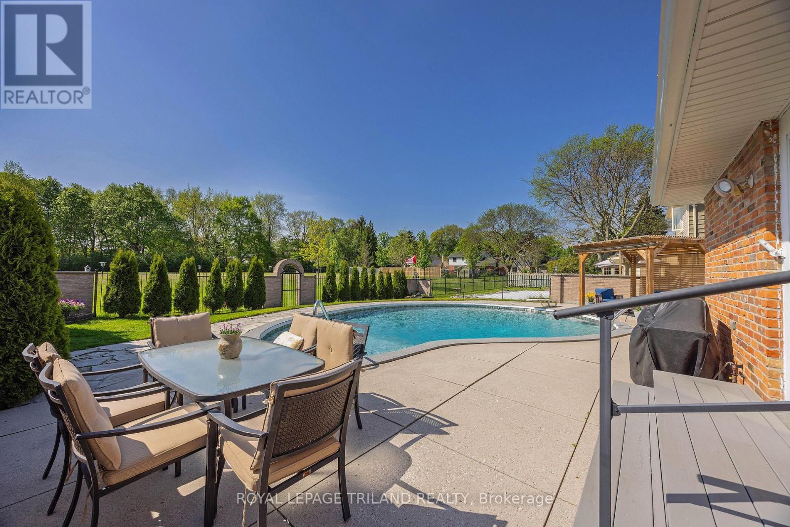 1402 HASTINGS DRIVE - 31